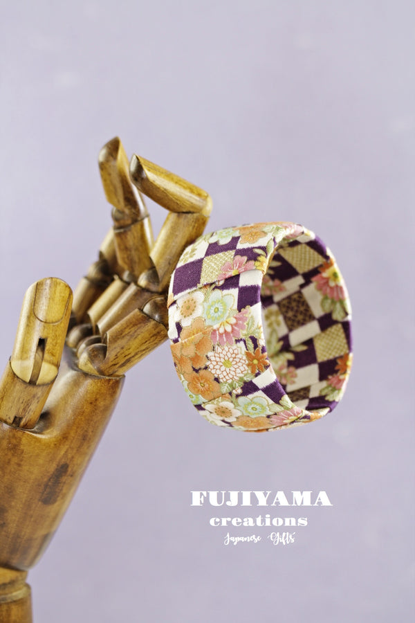 Handmade Japanese chiyogami Bracelet,J07