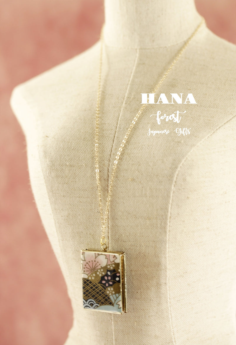 Japanese chiyogami locket necklace B168