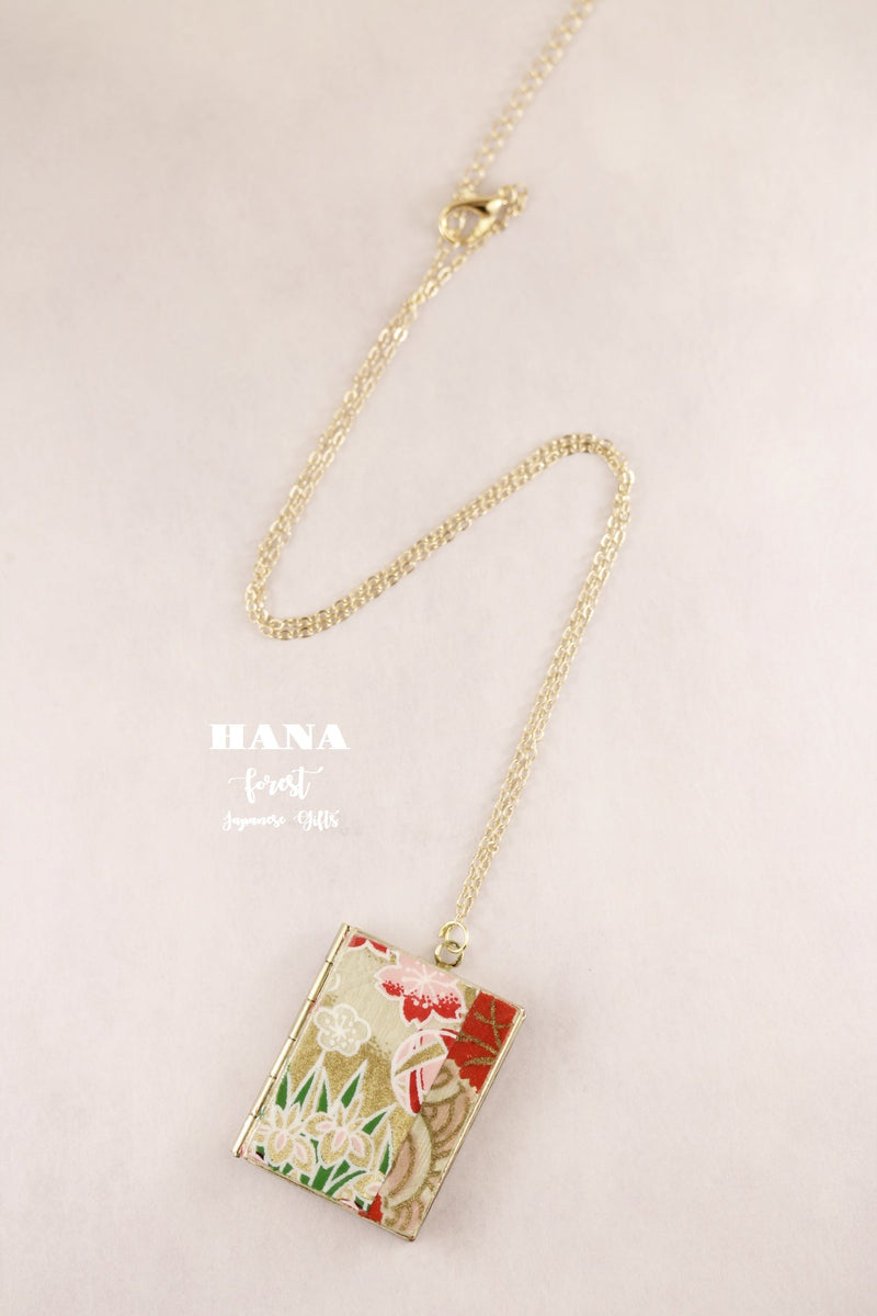 Japanese chiyogami locket necklace B171