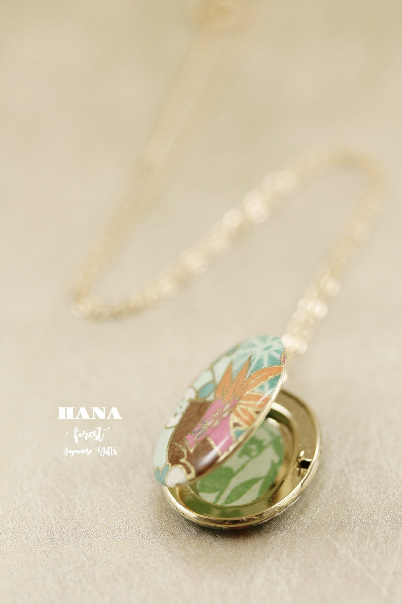 Japanese chiyogami locket necklace B172