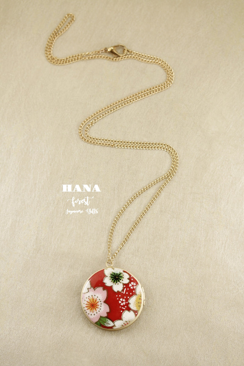 Japanese chiyogami locket necklace B159