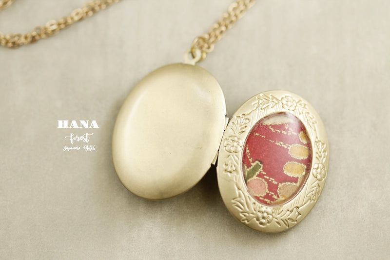 Japanese chiyogami locket necklace B112