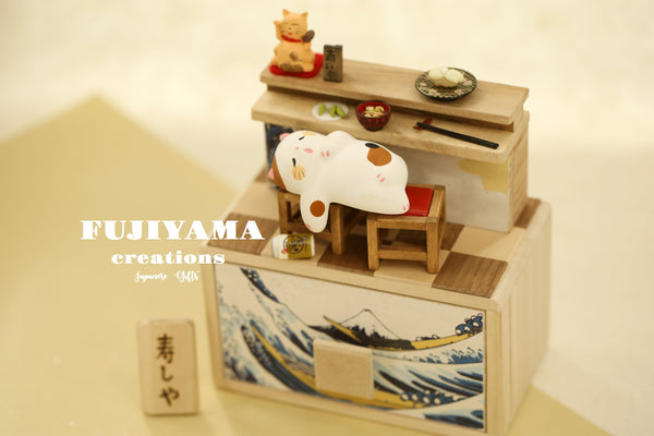 Sushi Dollhouse Miniatures,Handmade Japanese Maneki Neko dollhouse and miniatures
