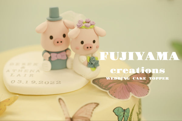 piggy and piggy wedding cake topper