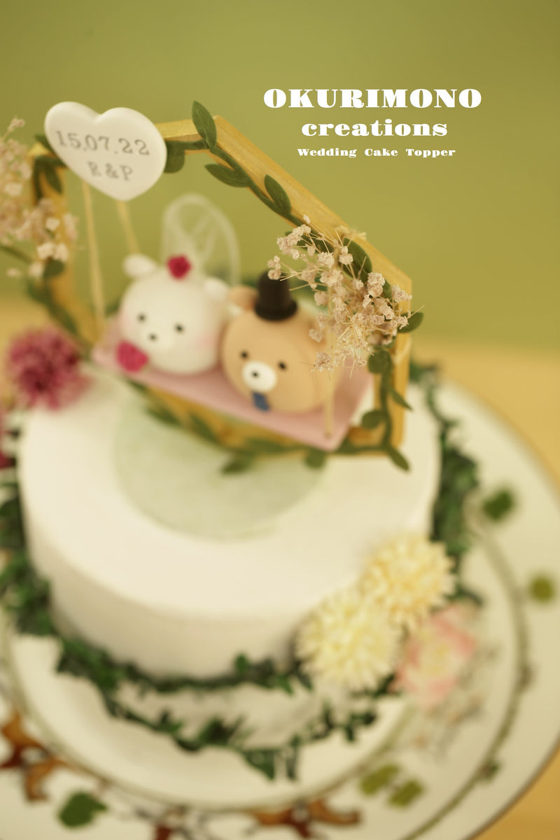 bear and polar bear wedding cake topper