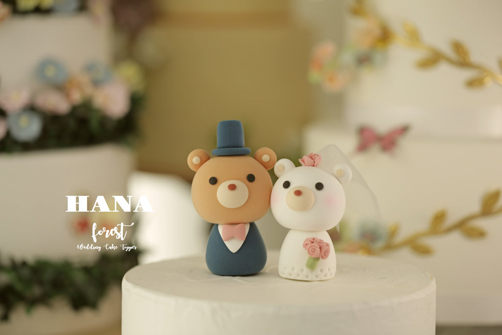 Bear wedding cake topper Animal cake topper Rustic wedding Woodland cake topper Bride and Groom Love bear and bunny Rabbit hot bear cake topper