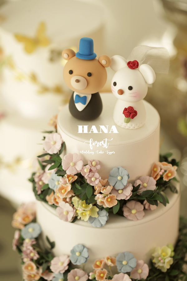 bear and mouse wedding cake topper