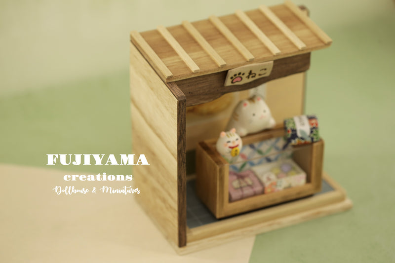 Japanese Wagashi dollhouse,Maneki Neko dollhouse and miniatures