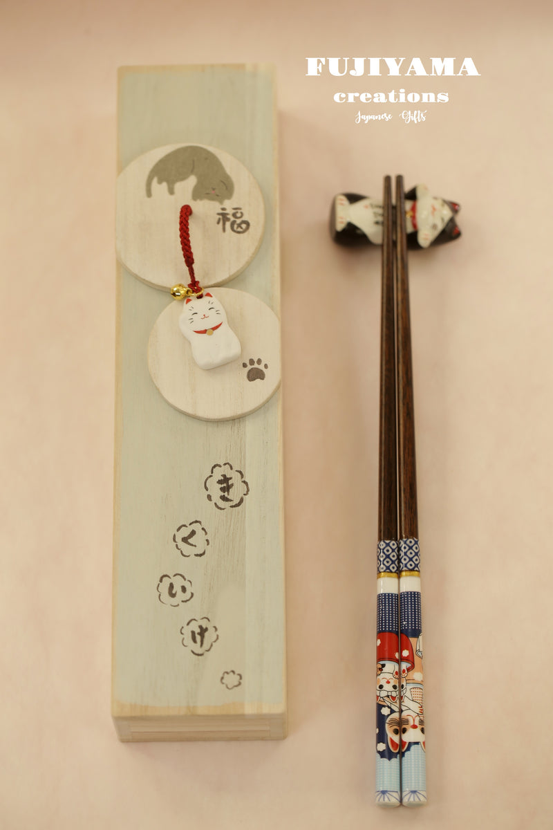 Handmade Japanese lucky cat Chopsticks set with wooden box C233