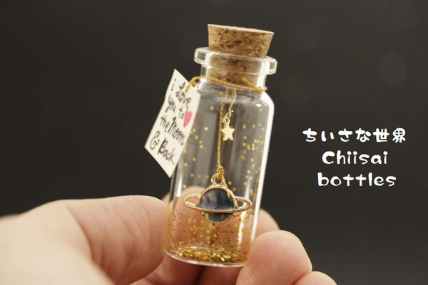 I ♥ U to the moon and back message in bottle