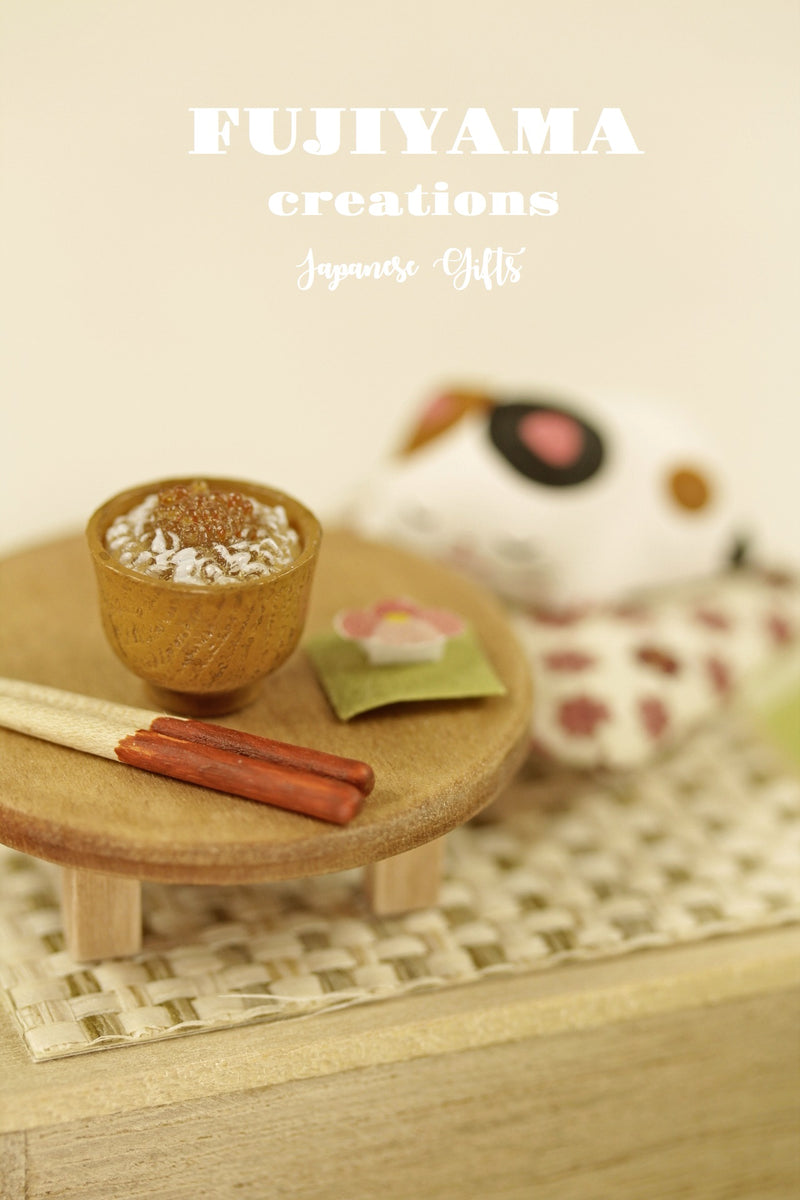 Maneki Neko dollhouse and miniatures