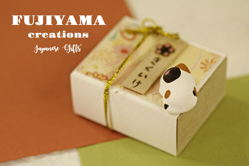 Maneki Neko dollhouse and miniatures