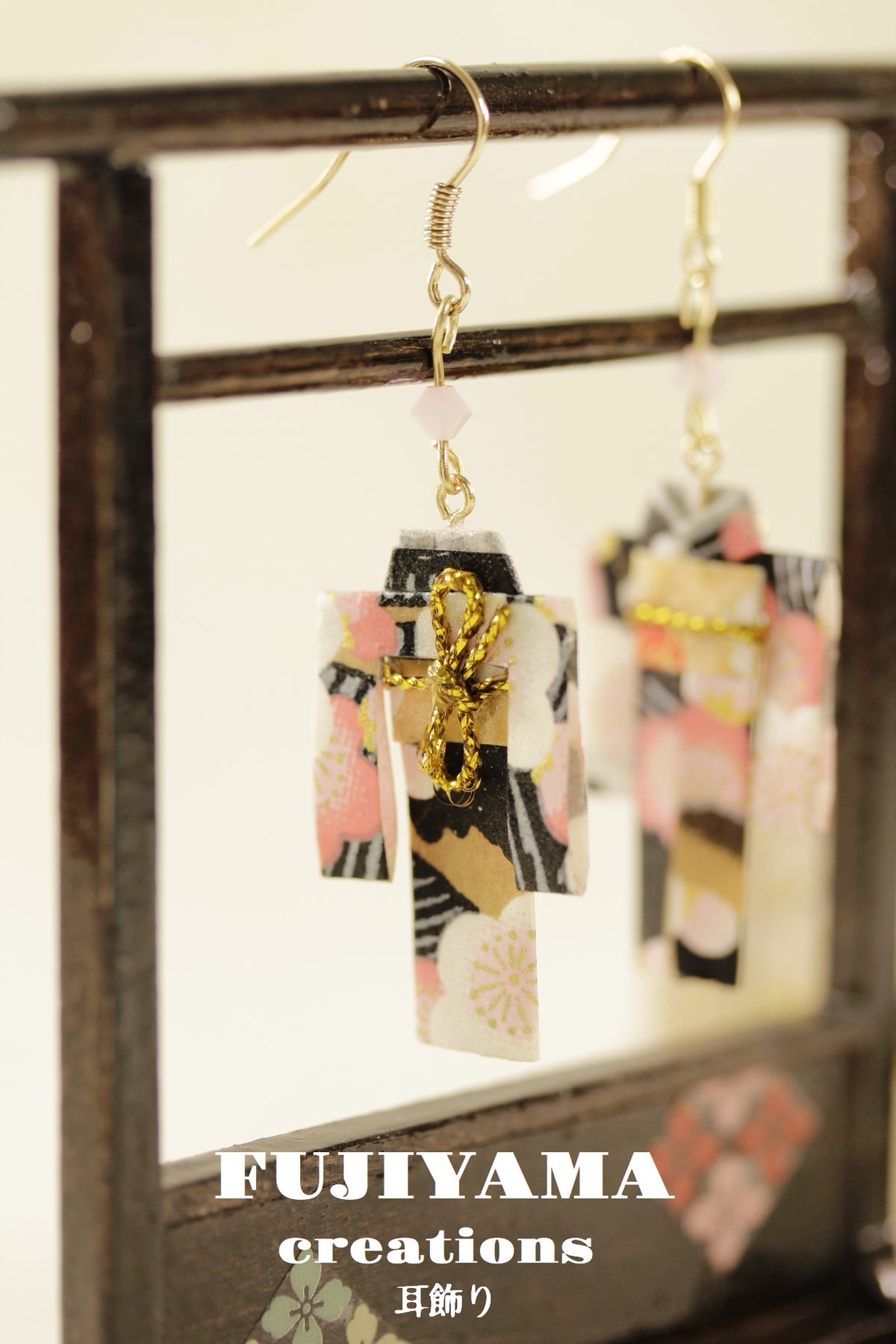 Japanese chiyogami kimono earrings A128 – Kikuike Studio
