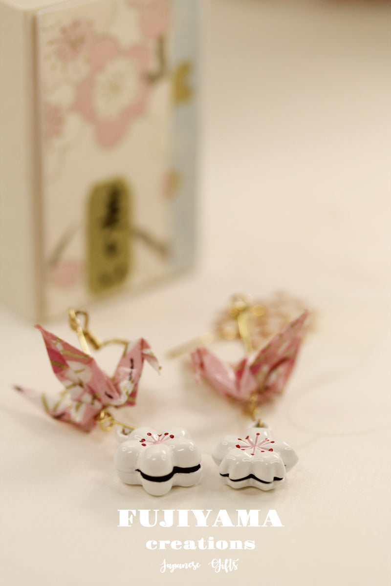 Japanese chiyogami crane earrings A147