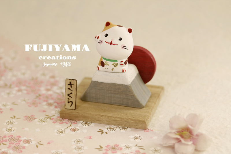 Handmade Japanese Kawaii Cat,neko with handmade Fuji Mount stand