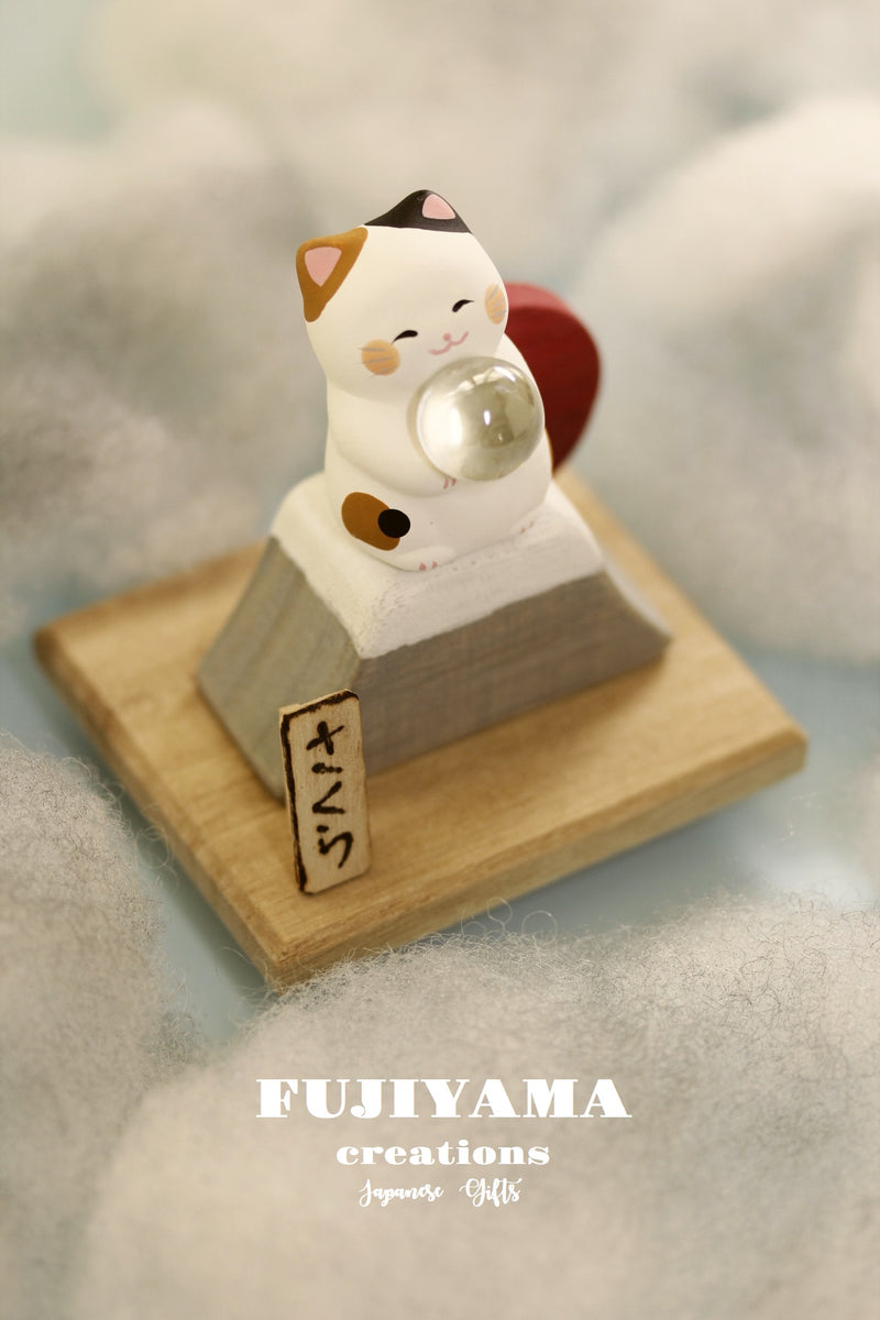 Handmade Japanese Kawaii Cat,neko with handmade Fuji Mount stand