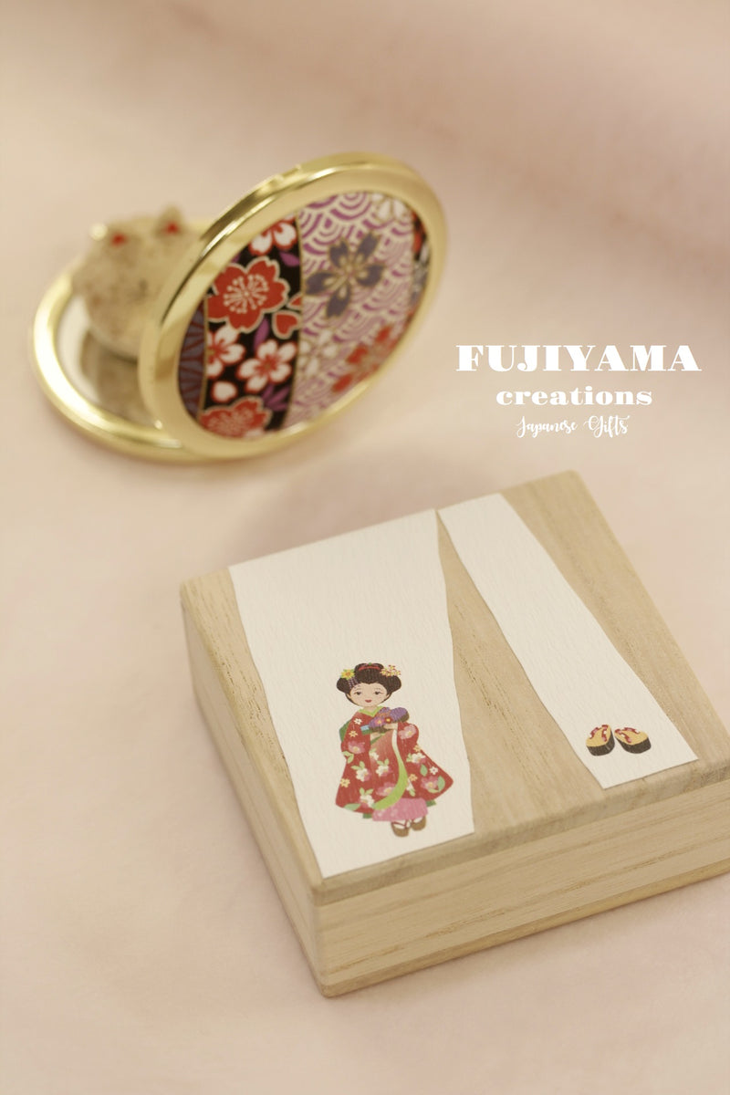 Japanese chiyogami purse mirror,D150