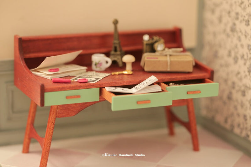 Handmade Dollhouse Furniture Desk- 1/12 Dollhouse Miniature Scale