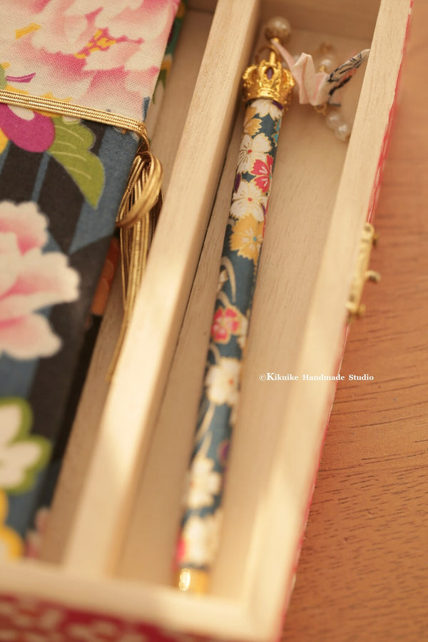 Handmade Japanese kimono fabric journal