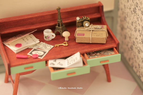 Handmade Dollhouse Furniture Desk- 1/12 Dollhouse Miniature Scale
