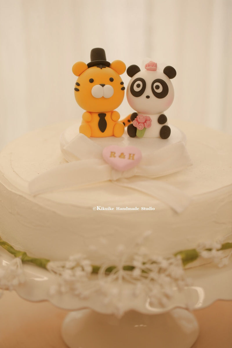 tiger and panda wedding cake topper