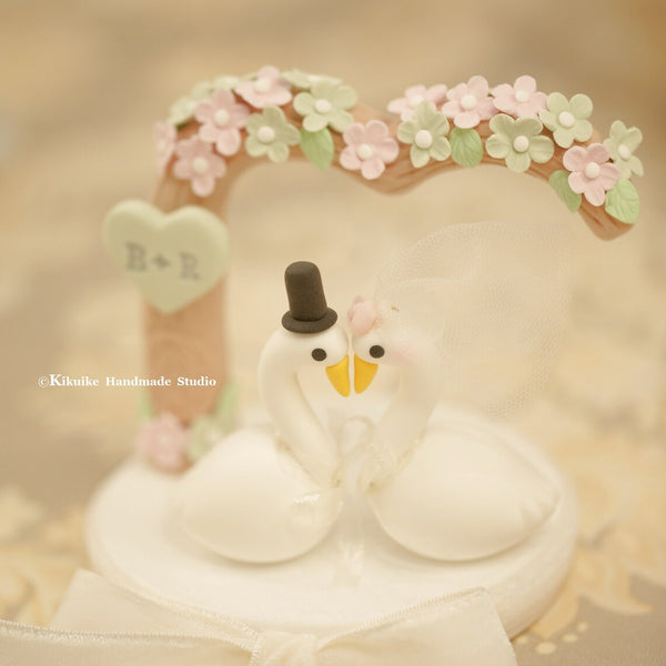 Swan couple Wedding Cake Topper