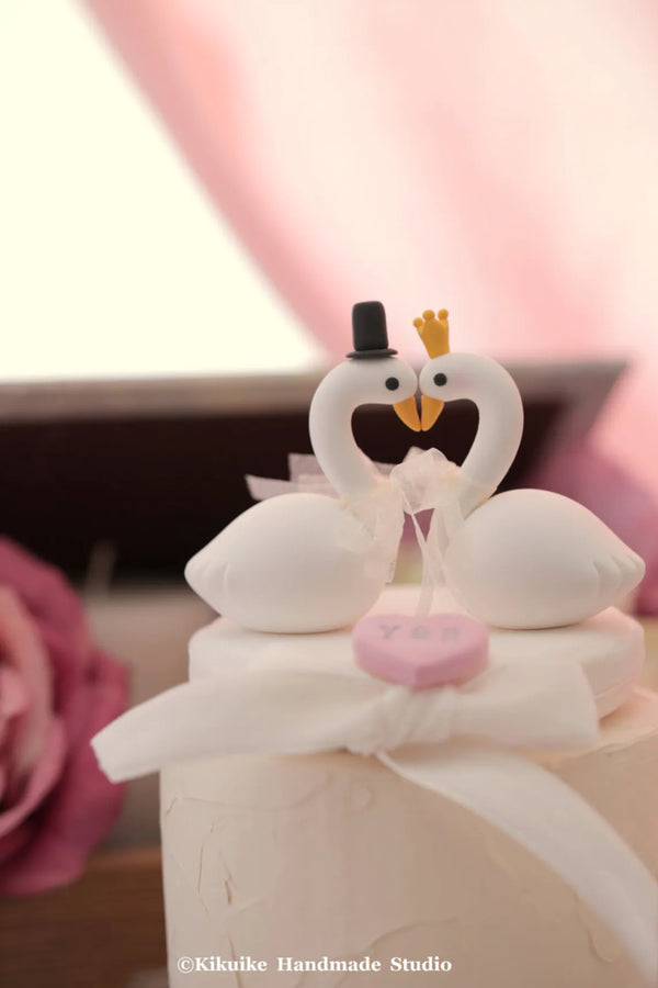 Swan couple Wedding Cake Topper