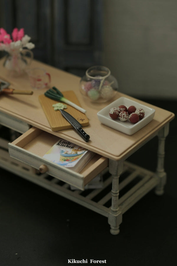Handmade Dollhouse Furniture Kitchen Table - 1/12 Dollhouse Miniature Scale